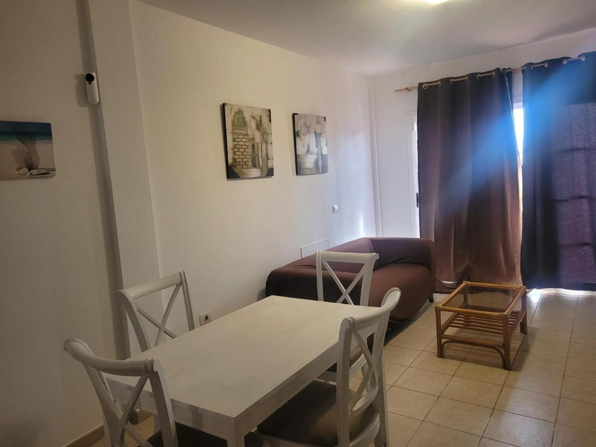 Apartment Funcional En Residencial Con Piscina En Inmejorable Ubicacion En Centro De La Isla Caleta De Fuste