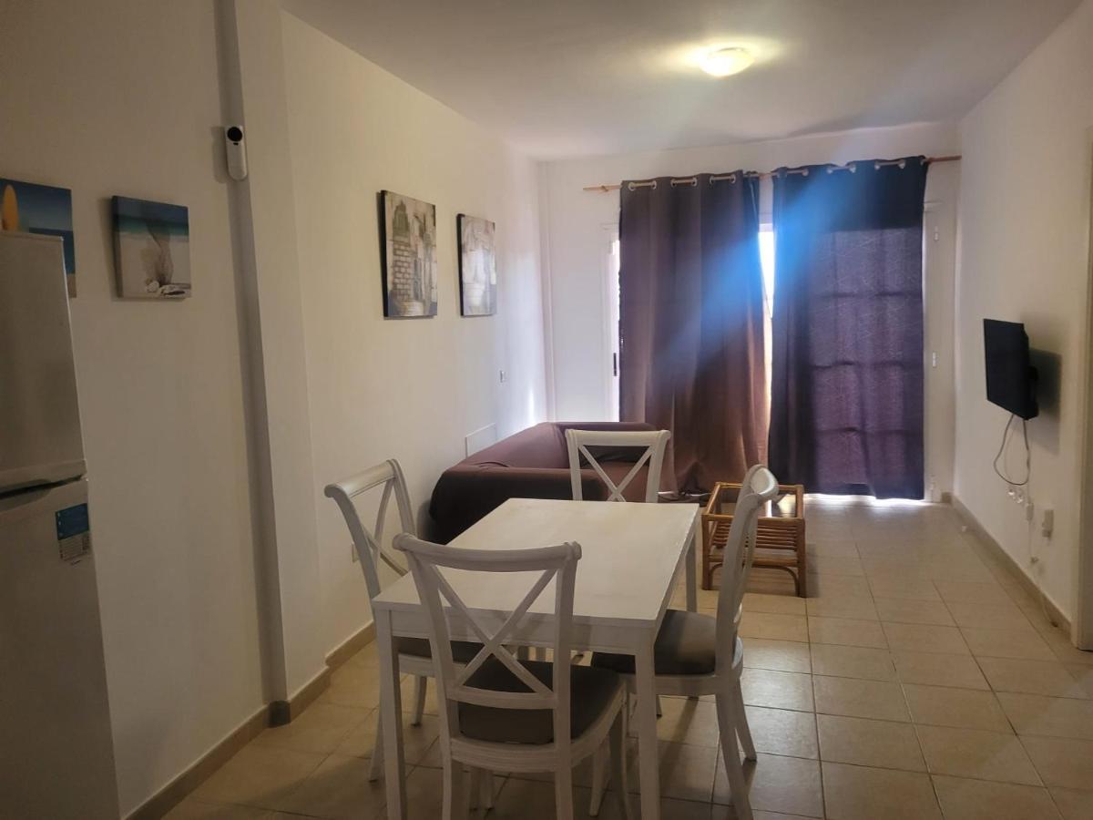 Funcional En Residencial Con Piscina En Inmejorable Ubicacion En Centro De La Isla Apartment